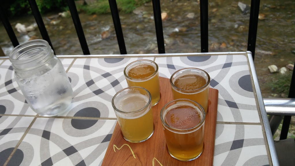 Microbrasserie Auberge Sutton Brouërie | 27 Rue Principale Sud St, Sutton, QC J0E 2K0, Canada | Phone: (450) 538-0005