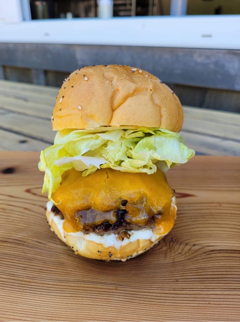 Meadowbrook Market | 1125 Grafton Rd, Bowen Island, BC V0N 1G2, Canada | Phone: (604) 757-3733