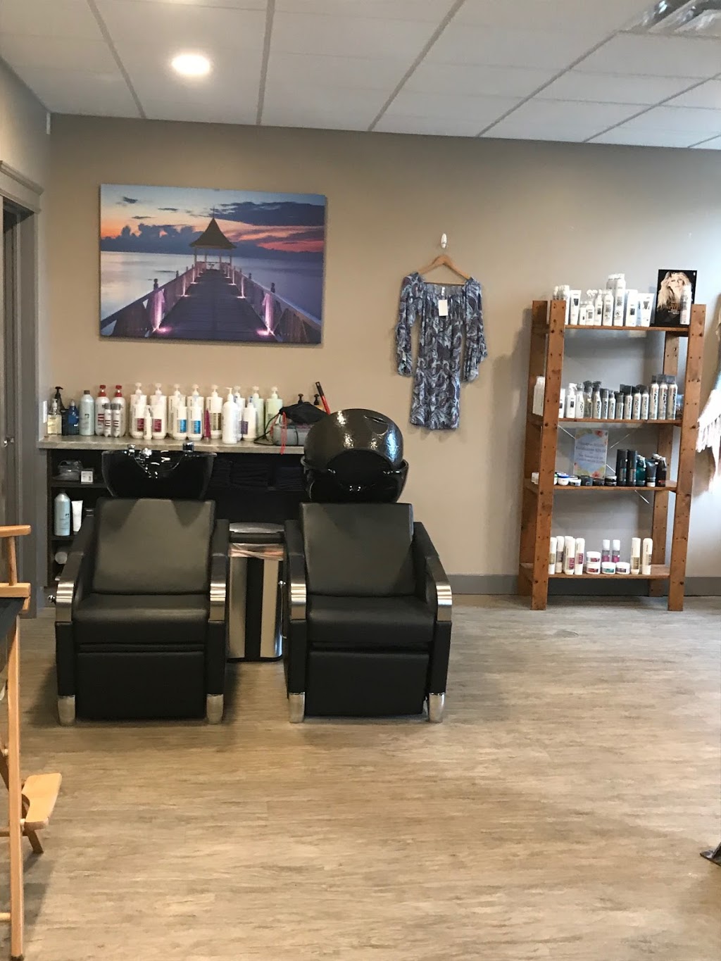 The Beach House | 1865 Rogers Rd b, Perth, ON K7H 0B2, Canada | Phone: (613) 466-0205