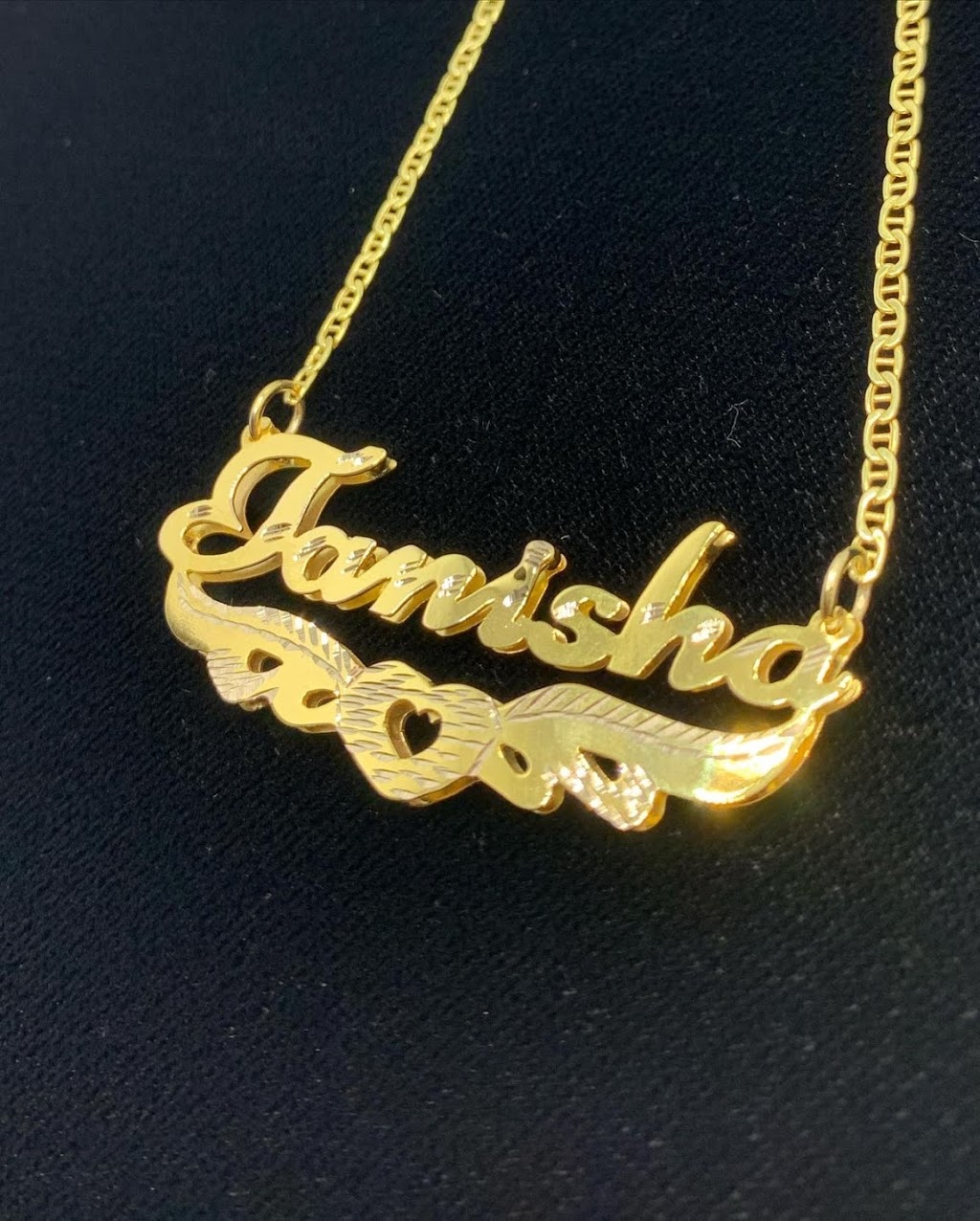 Gem World (Jane Finch Mall) | 3893 Jane St, North York, ON M3N 2K1, Canada | Phone: (437) 778-8781