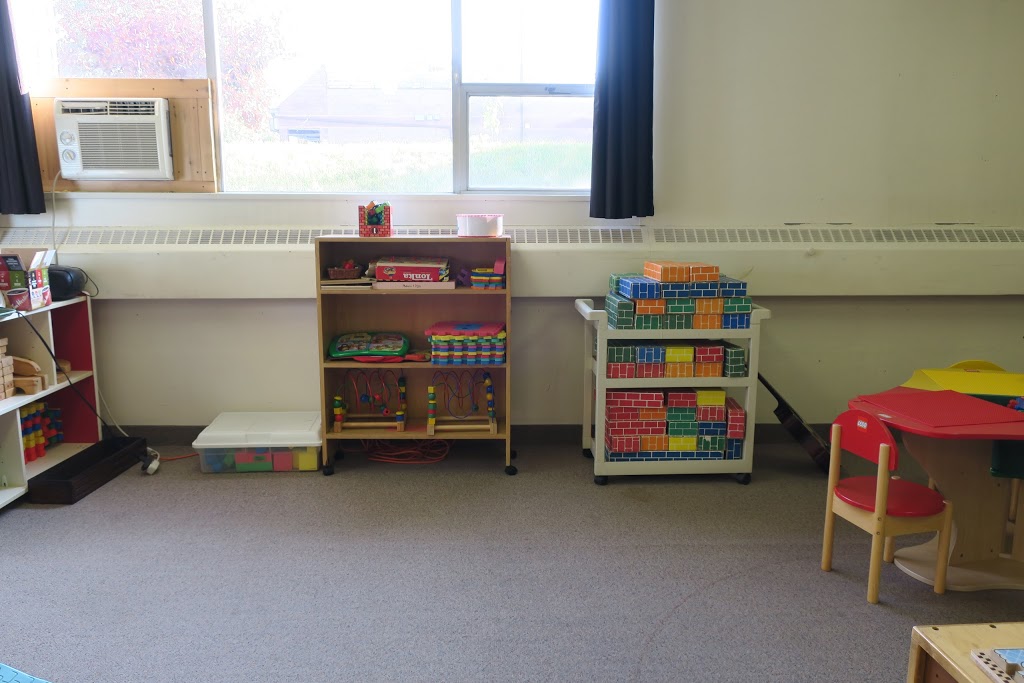 East Plains United Church | 375 Plains Rd E, Burlington, ON L7T 2C7, Canada | Phone: (905) 634-5562