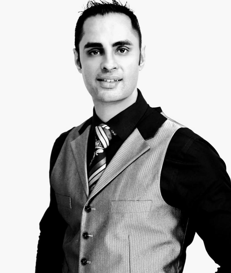 Dale Mundi Broker | 7895 Tranmere Dr #206, Mississauga, ON L5S 1V9, Canada | Phone: (416) 313-1313