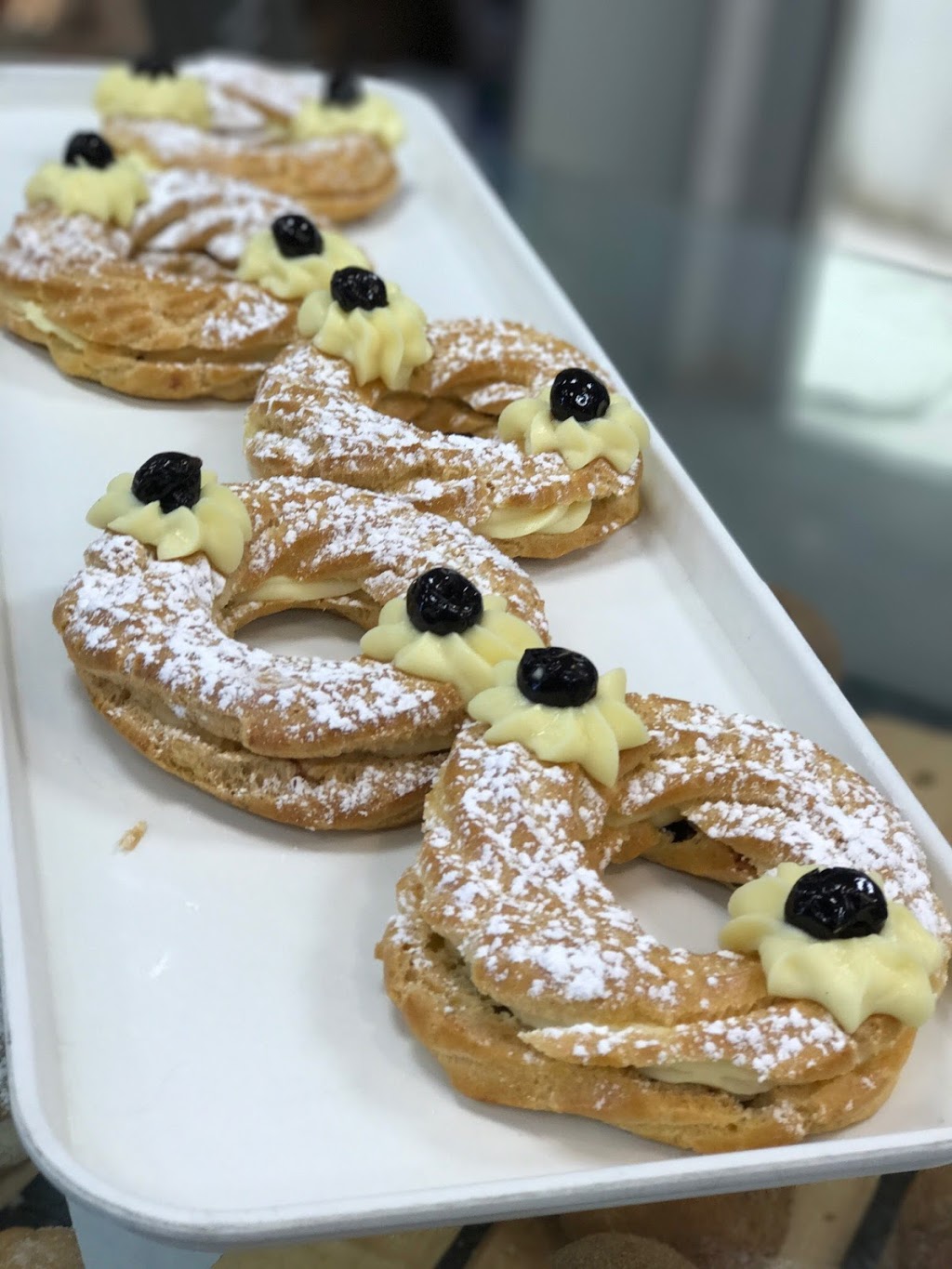 Francesca Italian Bakery & Delicatessen | 2 Invergordon Ave, Scarborough, ON M1S 2Y8, Canada | Phone: (416) 299-1174