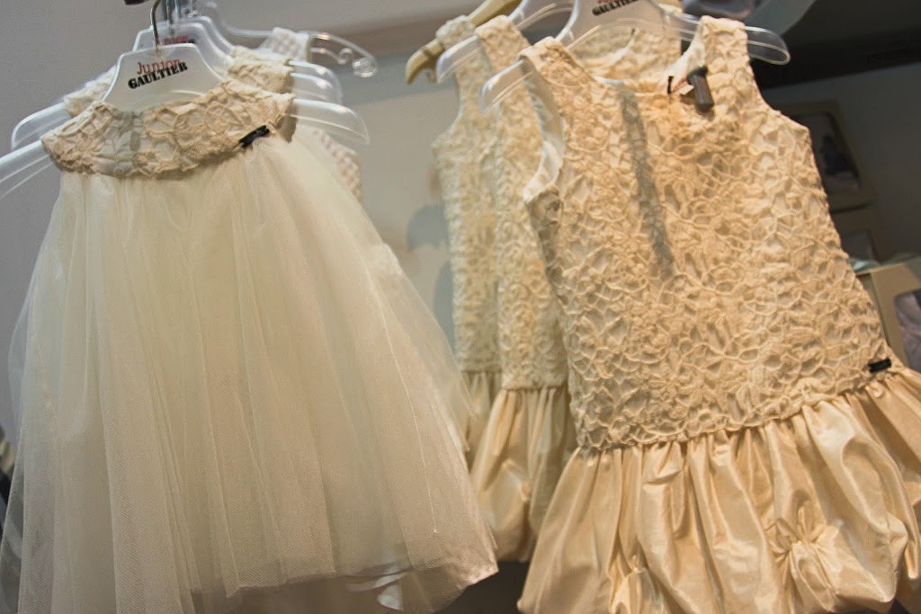 Tom & Capucine | Rockland, 2305 Rockland, Mont-Royal, QC H3P 3E9, Canada | Phone: (514) 342-0005