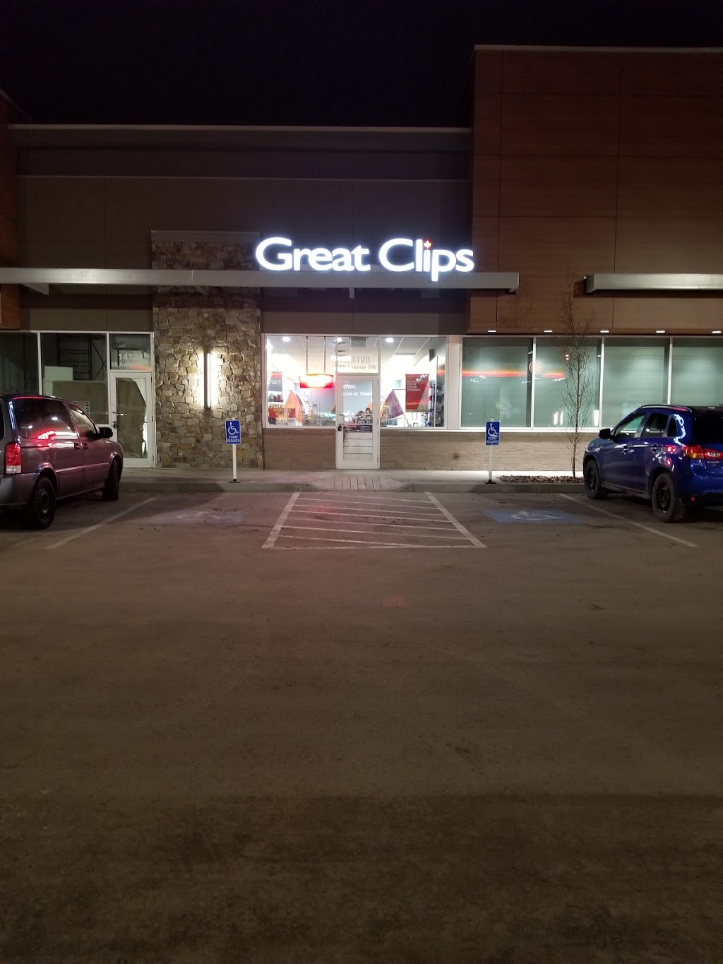 Great Clips 14120 28 Ave SW, Edmonton, AB T6W 3Y9, Canada