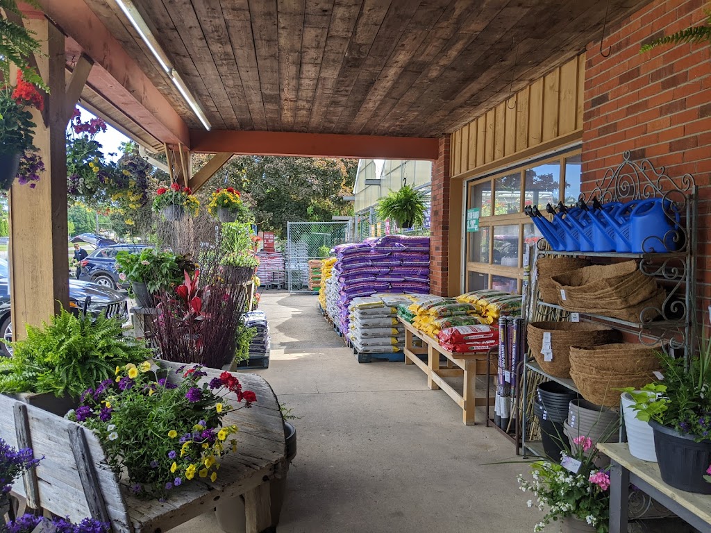 Mullen Garden Market | 4856 Drummond Rd, Niagara Falls, ON L2E 6E1, Canada | Phone: (905) 374-7100
