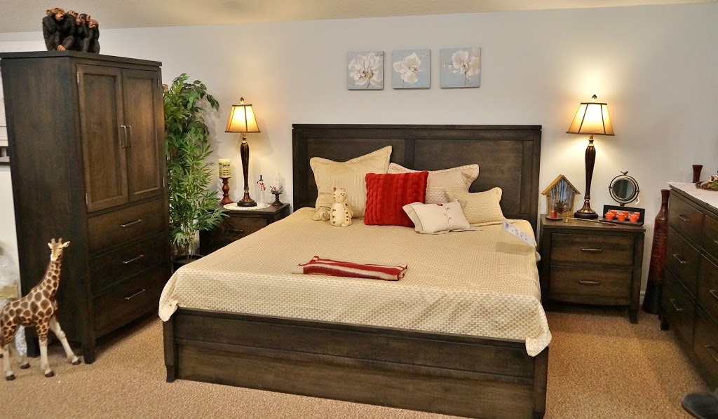 Hawkwoods Custom Furniture | 1080 Geddes St, Hawkesville, ON N0B 1X0, Canada | Phone: (519) 699-6144