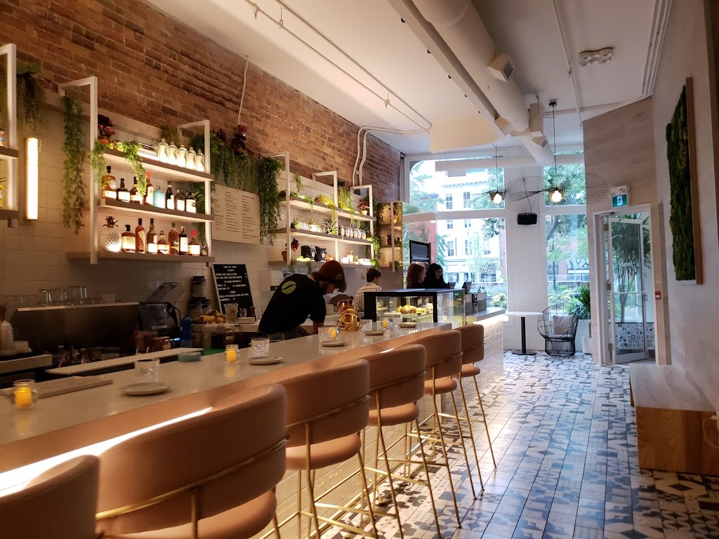 Fresh on Front | 47 Front St E, Toronto, ON M5E 1B3, Canada | Phone: (416) 599-4442