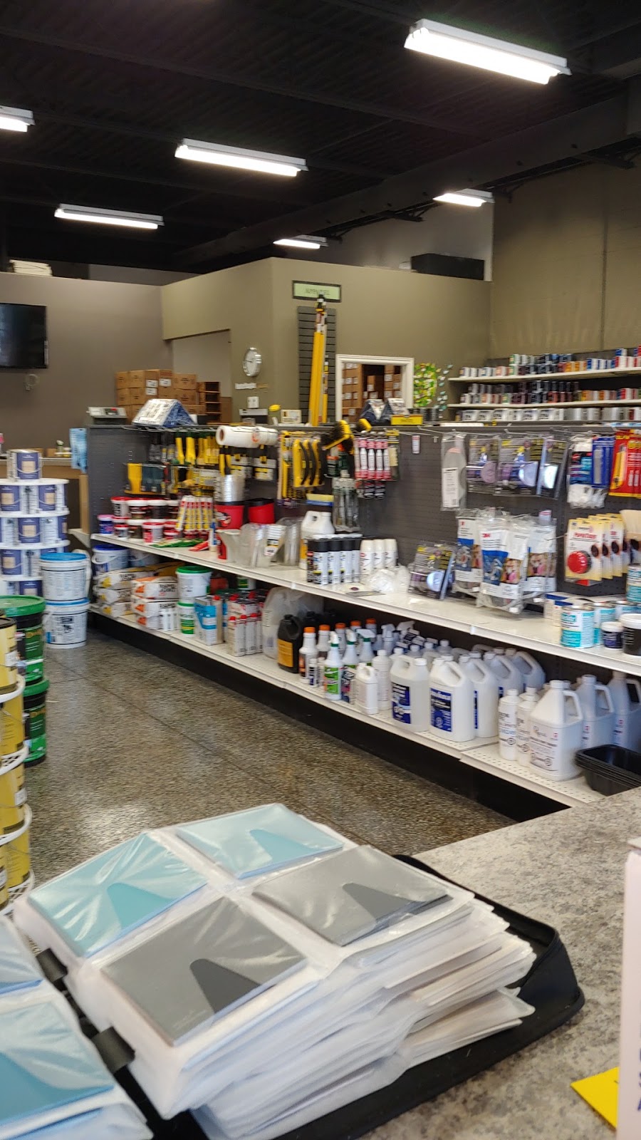 Hamilton Decorating Centre | 256 Ottawa St N, Hamilton, ON L8H 3Z7, Canada | Phone: (289) 389-2600