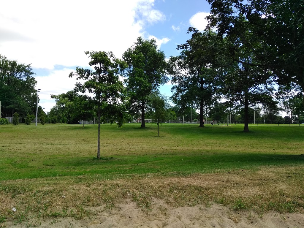 Highview Park | 150 Highview Ave, Scarborough, ON M1N, Canada | Phone: (416) 392-2489