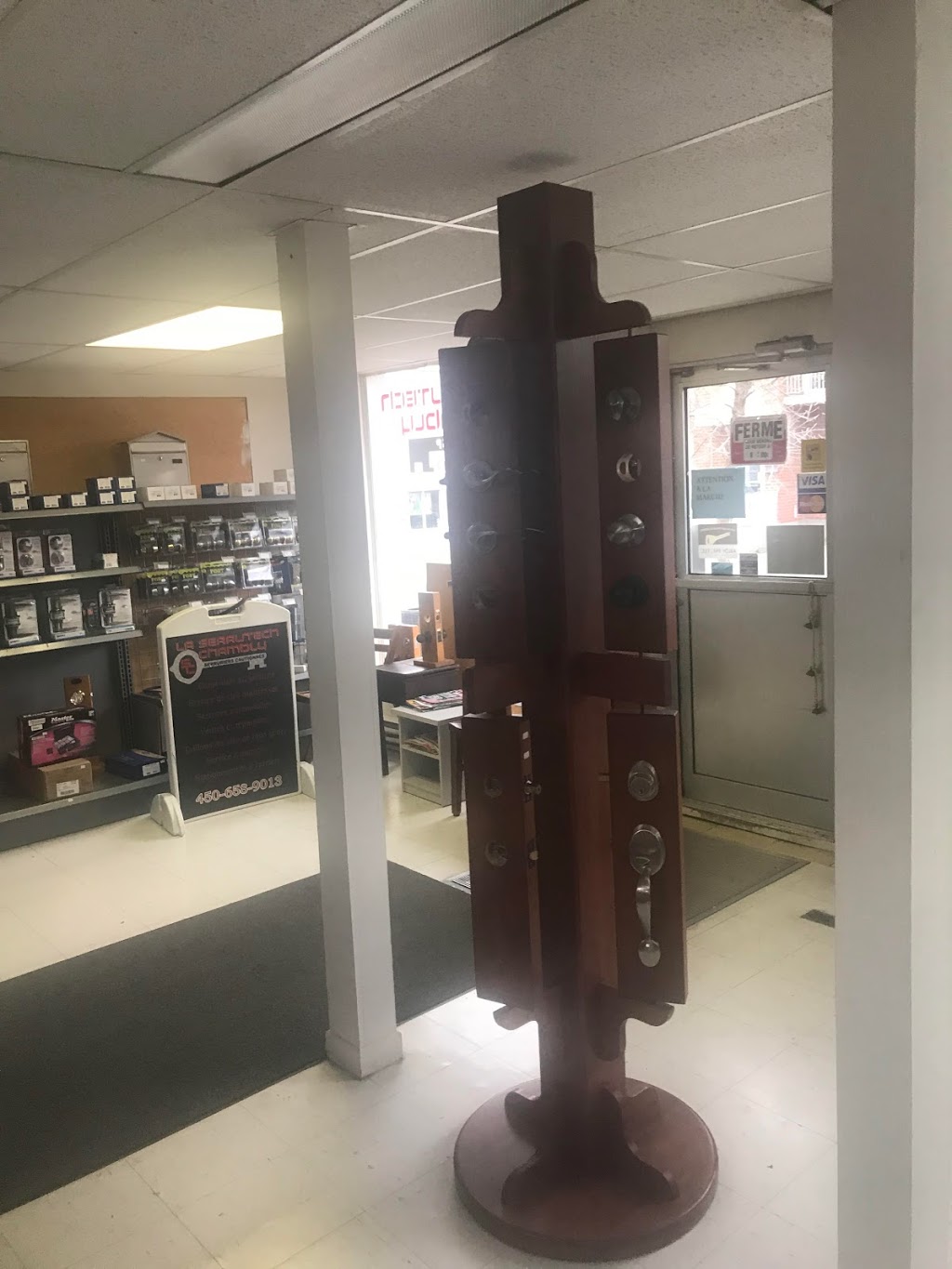 La Serrutech de Chambly | 2254 Avenue Bourgogne, Chambly, QC J3L 2A2, Canada | Phone: (450) 658-9013