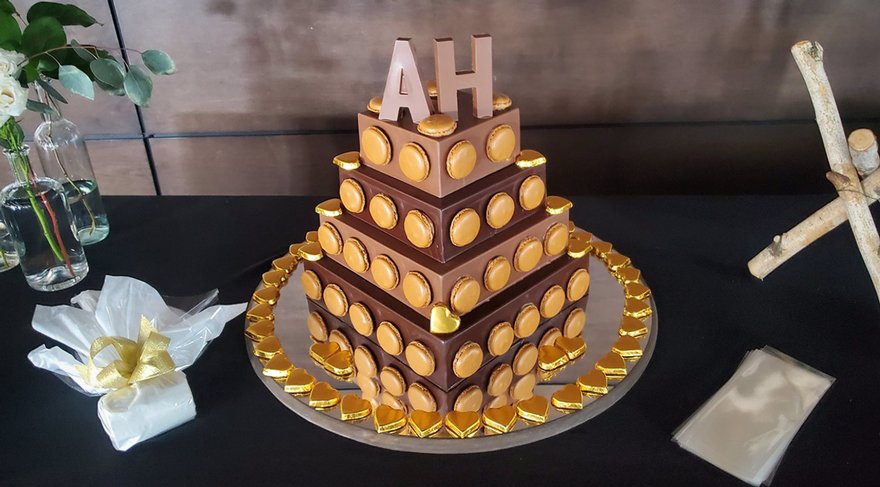 Chocolat Belge Heyez Père et Fils Inc | 16 Chem. de la Rabastalière E, Saint-Bruno-de-Montarville, QC J3V 2A5, Canada | Phone: (450) 653-5616