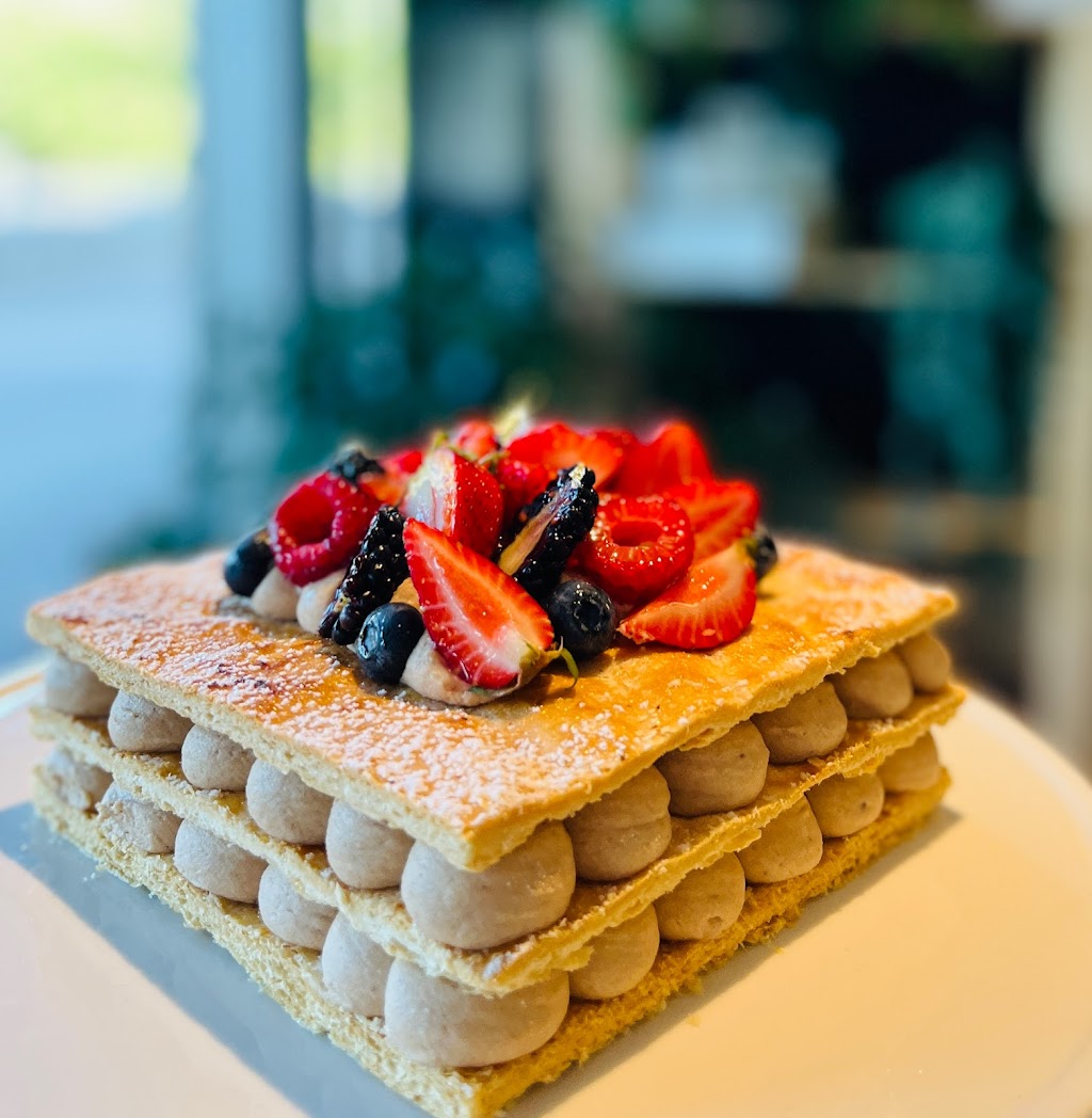 G&C Pâtisserie | 175 Commerce Valley Dr W #102, Thornhill, ON L3T 7P6, Canada | Phone: (905) 771-6183