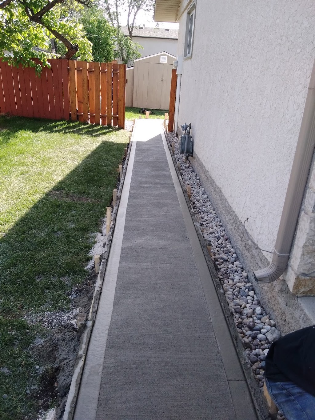 AJs Concrete Inc | 6 Stephens Ln, West Saint Paul, MB R4A 0A1, Canada | Phone: (204) 296-8236