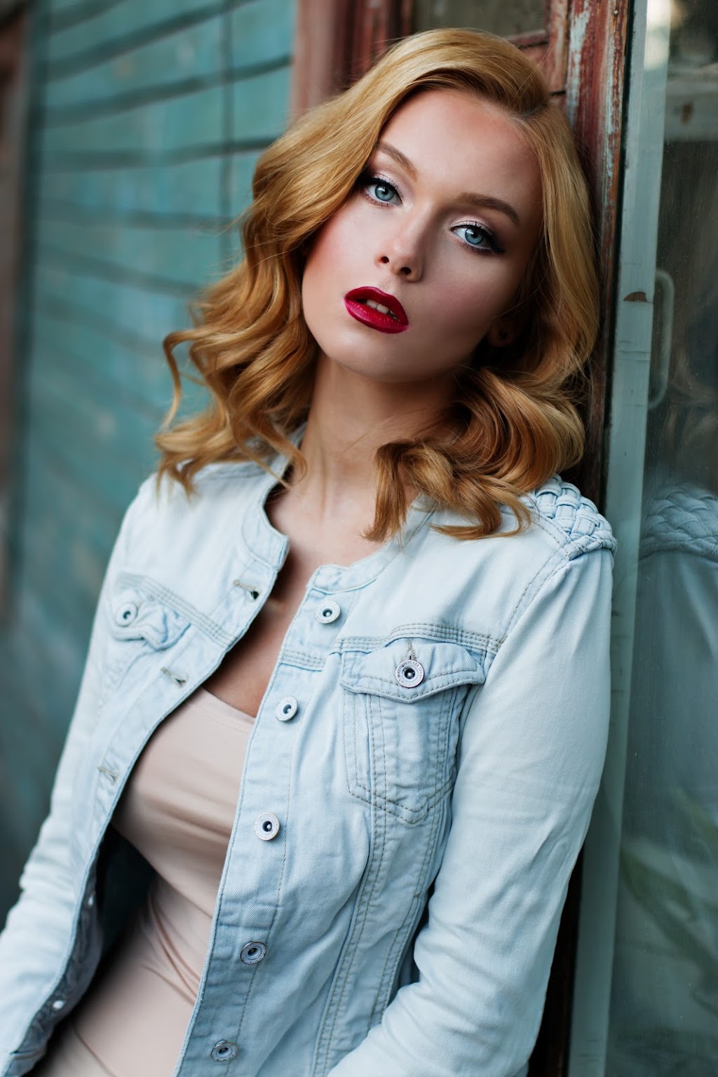 Soie Hair Salon | 10501 Weston Rd, Vaughan, ON L4H 4G8, Canada | Phone: (416) 402-9492