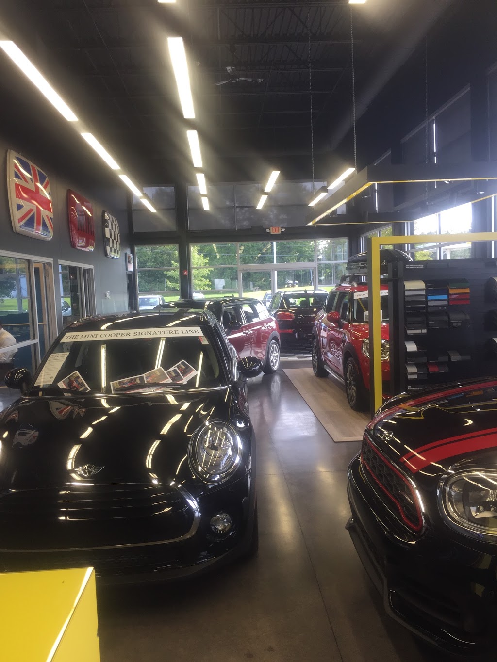 Towne MINI | 8240 Main St, Williamsville, NY 14221, USA | Phone: (716) 504-6464