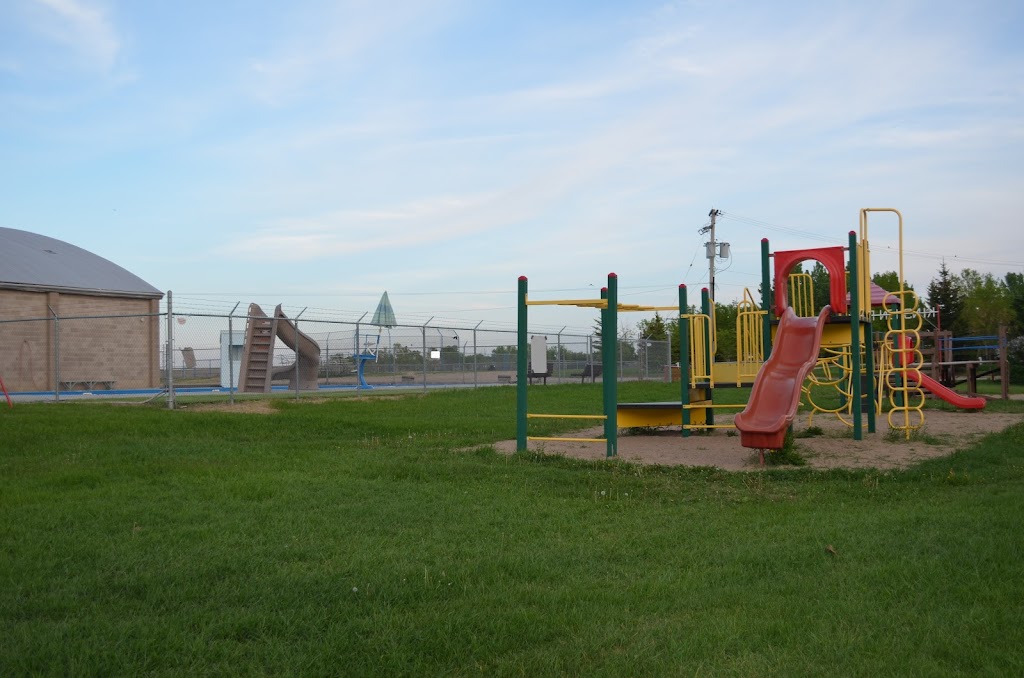 Town Of Mossbank | 311 Main St, Mossbank, SK S0H 3G0, Canada | Phone: (306) 354-2294