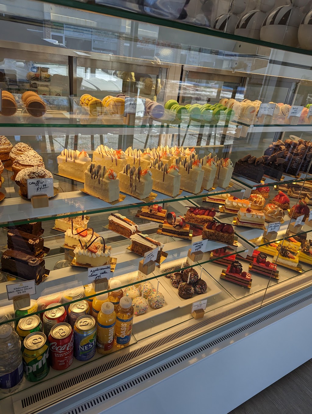 DS Confection | 6545 Hwy 7 #3, Markham, ON L3P 3B4, Canada | Phone: (416) 807-0822