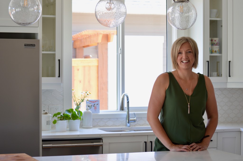 Jeannie Shaver | 546 Island Hwy W, Parksville, BC V9P 1H2, Canada | Phone: (250) 937-1015