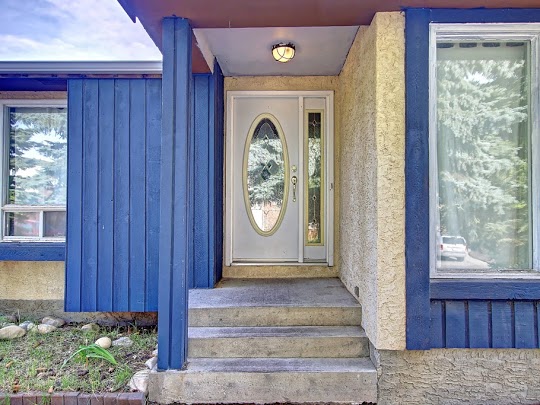 Tanja van de Kamp | Realtor | 5403 Crowchild Trail NW #202, Calgary, AB T3B 4Z1, Canada | Phone: (403) 978-5267