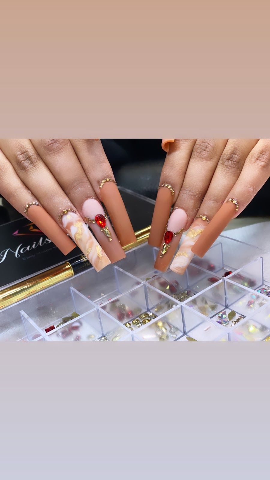 studio_nailsbynam | 321 Cresthaven Dr, Nepean, ON K2G 6W3, Canada | Phone: (343) 543-9999