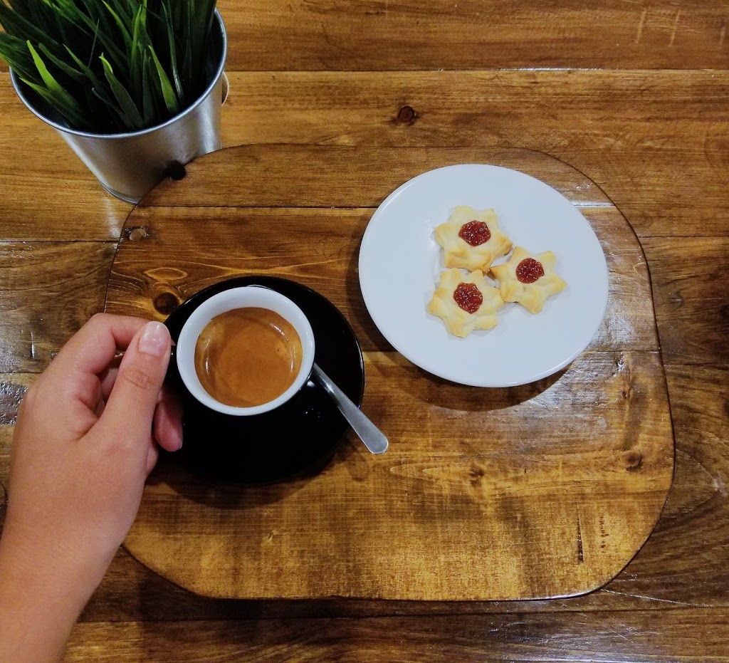 Belles Bakery | 262 Dupont St, Toronto, ON M5R 1V7, Canada | Phone: (416) 929-7767