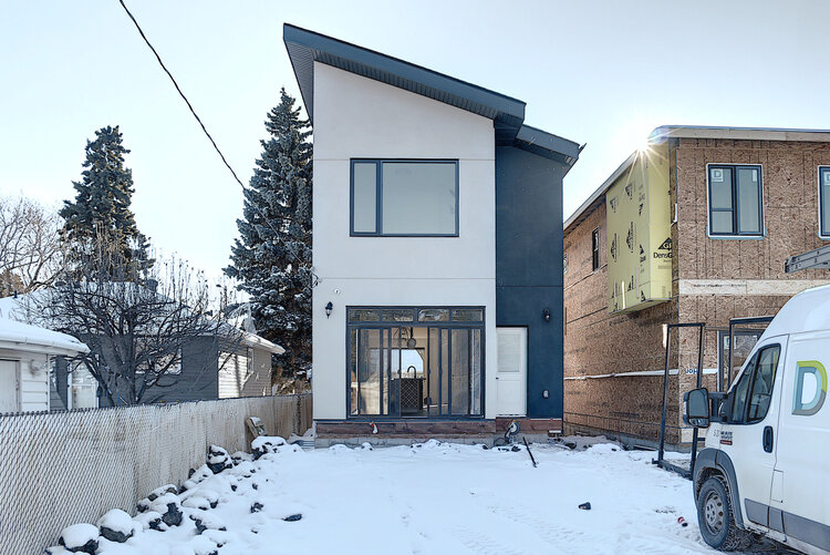 Aavian Homes | 3112 13 Ave NW, Edmonton, AB T6T 0Z3, Canada | Phone: (780) 901-1008