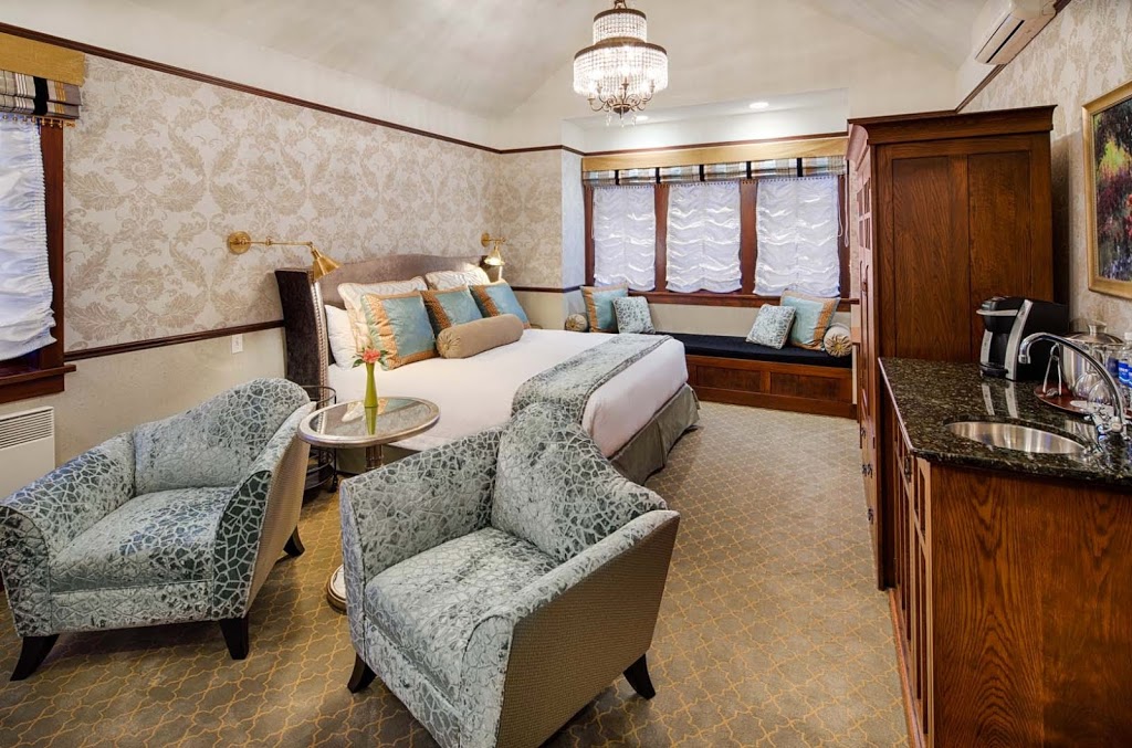 Abigails Hotel | 906 McClure St, Victoria, BC V8V 3E7, Canada | Phone: (250) 388-5363