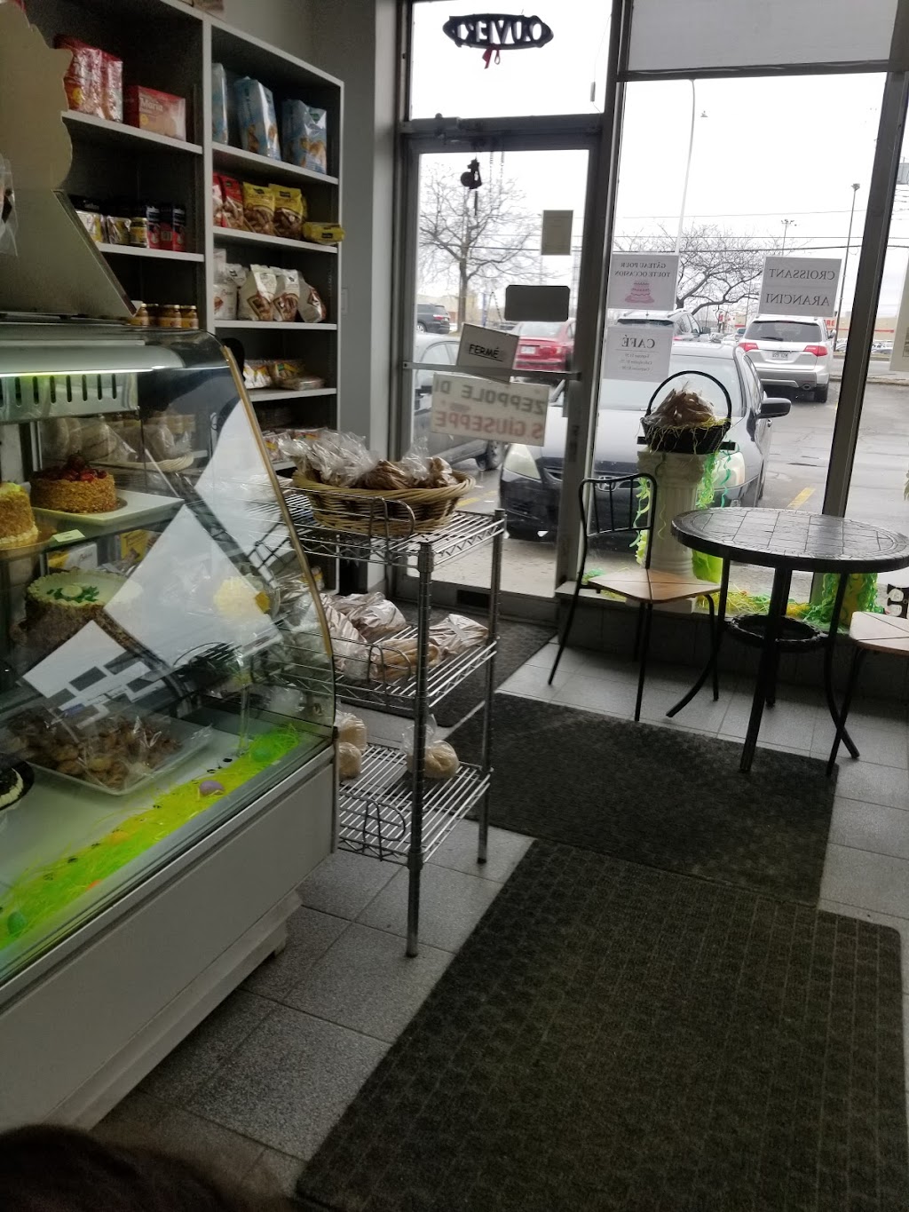 Pâtisserie La Saveur | 6035 Boul Henri-Bourassa E, Montréal-Nord, QC H1G 2V2, Canada | Phone: (514) 321-8531