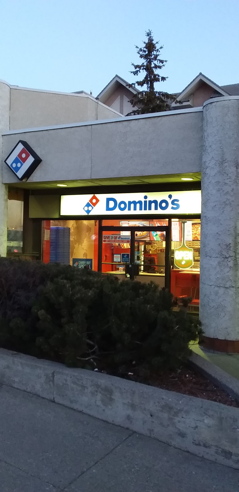 Dominos | 8330 Macleod Trail SE f19, Calgary, AB T2H 2V2, Canada | Phone: (403) 253-3030