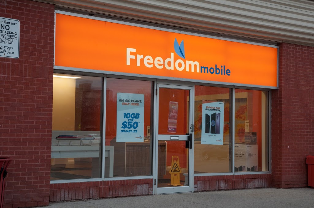 Freedom Mobile | Willow West Corner, 183 Silvercreek Pkwy N, Guelph, ON N1H 3T2, Canada | Phone: (226) 500-4711