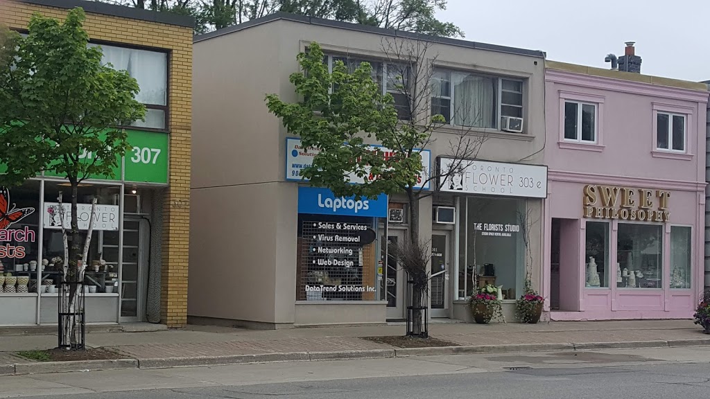 Toronto Flower School | 303 Lakeshore Rd E, Mississauga, ON L5G 1H3, Canada | Phone: (905) 271-4438