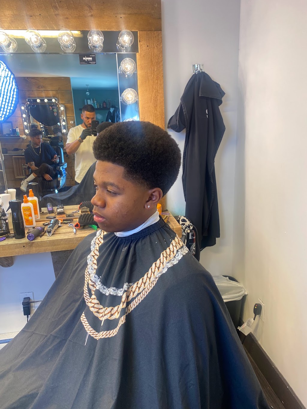 Franck the barber barbershop | 126 Bd Taschereau, La Prairie, QC J5R 1S8, Canada | Phone: (418) 261-8519