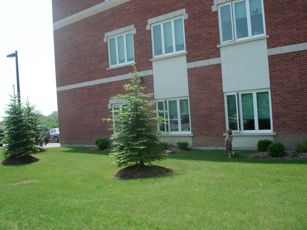 Chartwell Wynfield Long Term Care Residence | 451 Woodmount Dr, Oshawa, ON L1G 8E3, Canada | Phone: (905) 571-0065