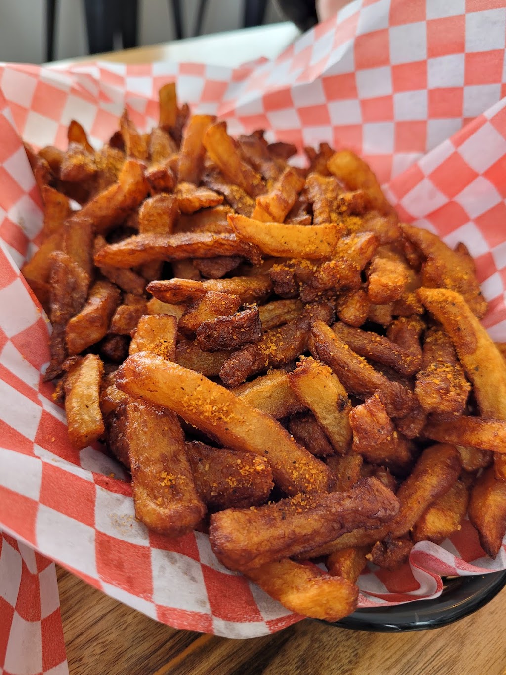 Chez Simon Cantine Urbaine | 7000 Bd Laurier, Terrebonne, QC J7M 1H1, Canada | Phone: (450) 477-4747