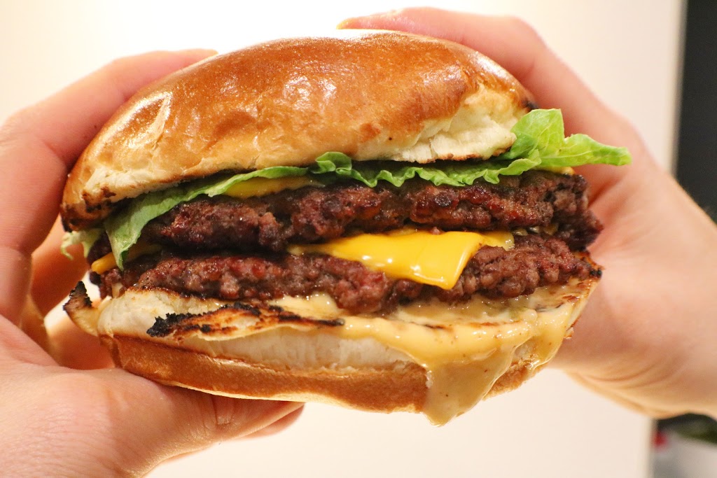 Cedar and Main Eatery | 576 Main St, Oakbank, MB R0E 1J0, Canada | Phone: (204) 444-5886