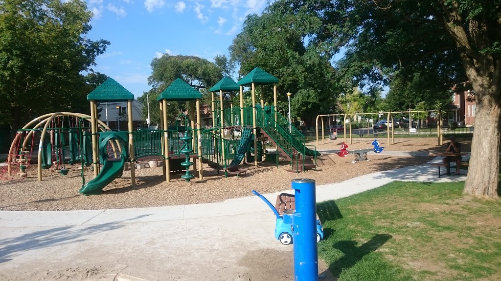 Wadsworth Park | 120 Connolly St, Toronto, ON M6N 1E7, Canada | Phone: (416) 338-4386