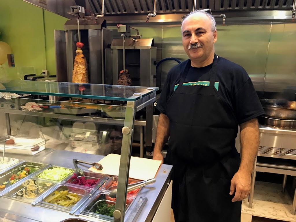 Falafel King | 939B Lakeshore Rd E, Mississauga, ON L5E 1E3, Canada | Phone: (905) 278-5250