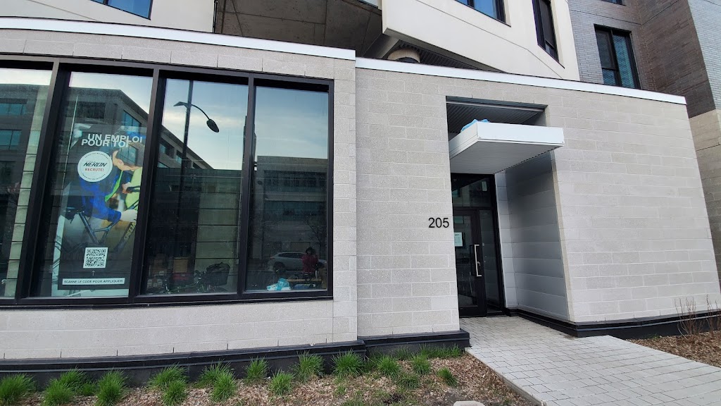Cycle Néron Île des Soeurs | 205 Rue Jacques-le Ber, Verdun, QC H3E 1Y1, Canada | Phone: (514) 665-7066