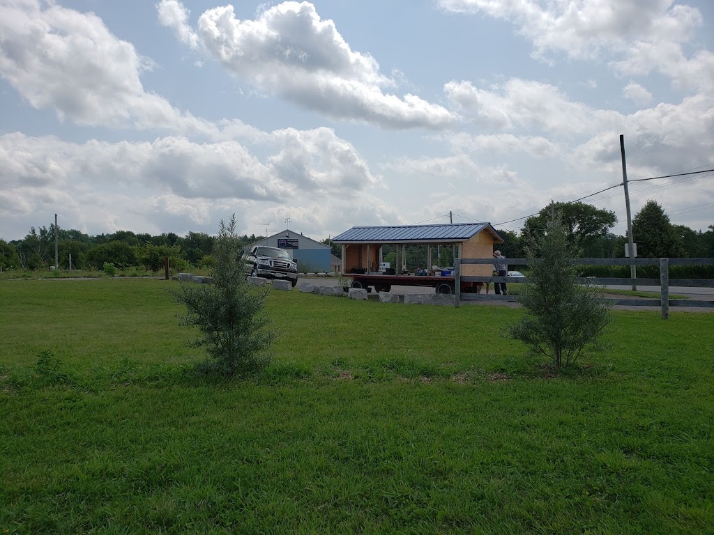 Montgomeryshire Fruits And Vegetables Farm Stand | Concession Rd 7, Uxbridge, ON L0C, Canada