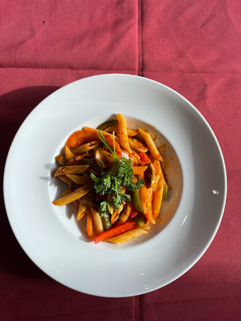MANGOS Indian Summer | 298 Simcoe St, Beaverton, ON L0K 1A0, Canada | Phone: (705) 426-2929