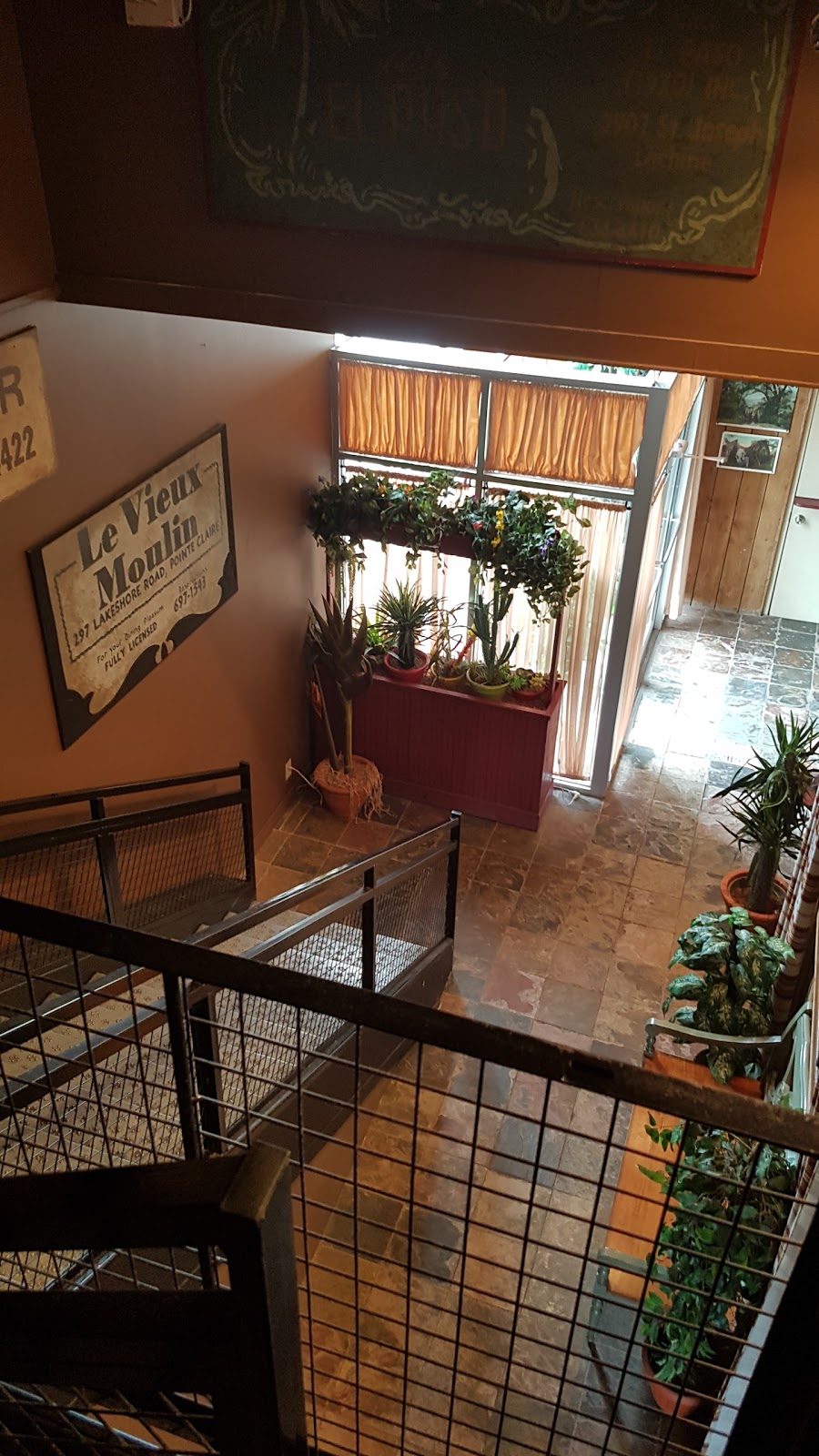 Calistoga Grill | 235 Boul Saint-Jean, Pointe-Claire, QC H9R 3J1, Canada | Phone: (514) 630-7577