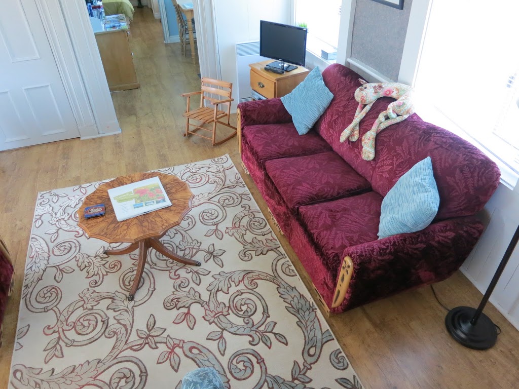 Chalet à louer - La Cavale | 681 Avenue de Gaspé O, Saint-Jean-Port-Joli, QC G0R 3G0, Canada | Phone: (418) 234-2320