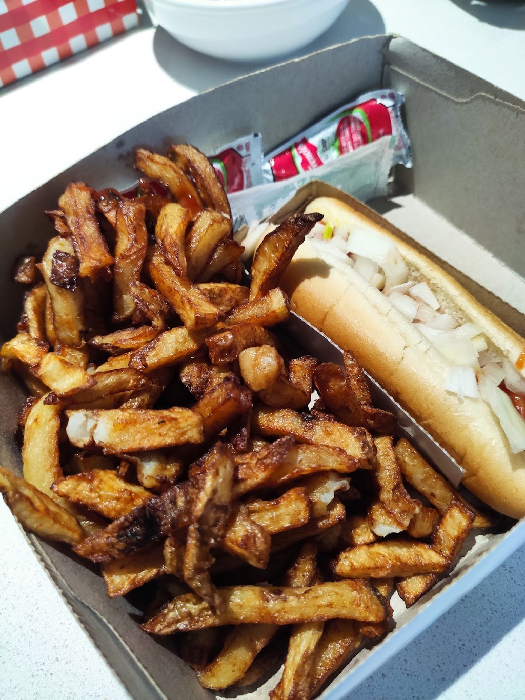Restaurant Lafleur | 475 Av. Lafleur, LaSalle, QC H8R 3H8, Canada | Phone: (450) 656-0005