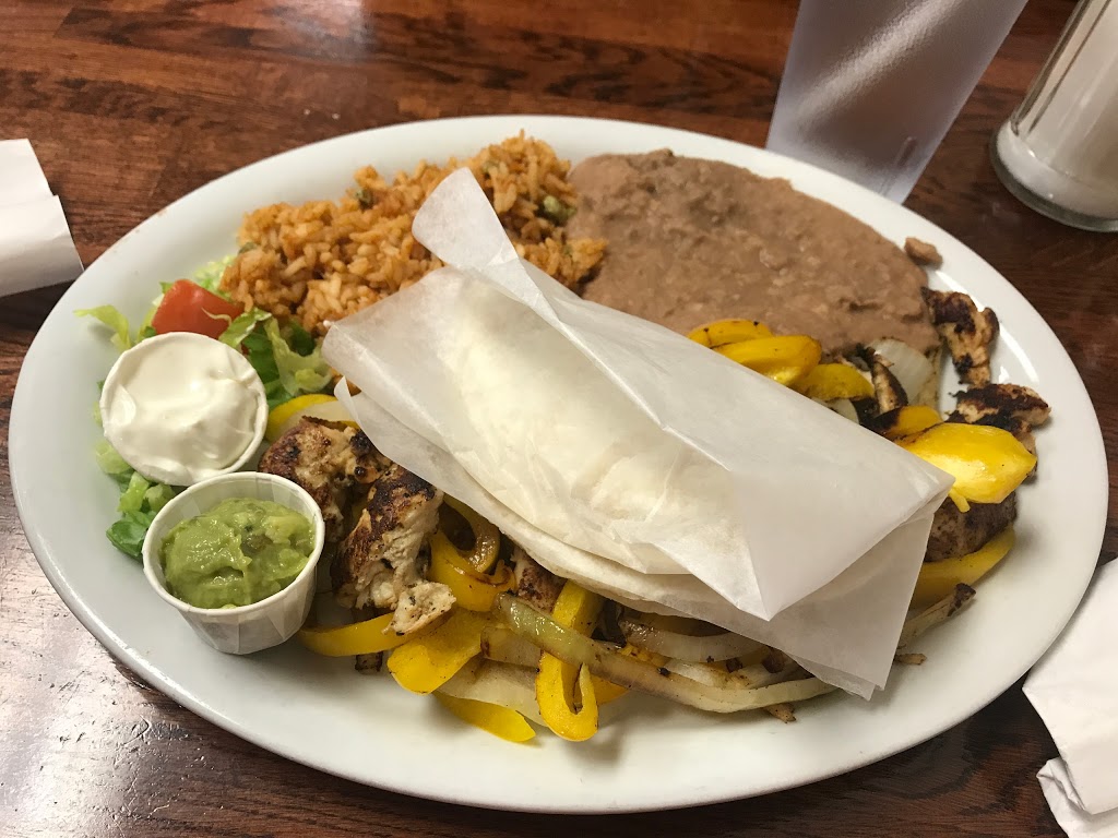 Family Kitchen | 73 Erie St S, Leamington, ON N8H 3B2, Canada | Phone: (519) 324-0660