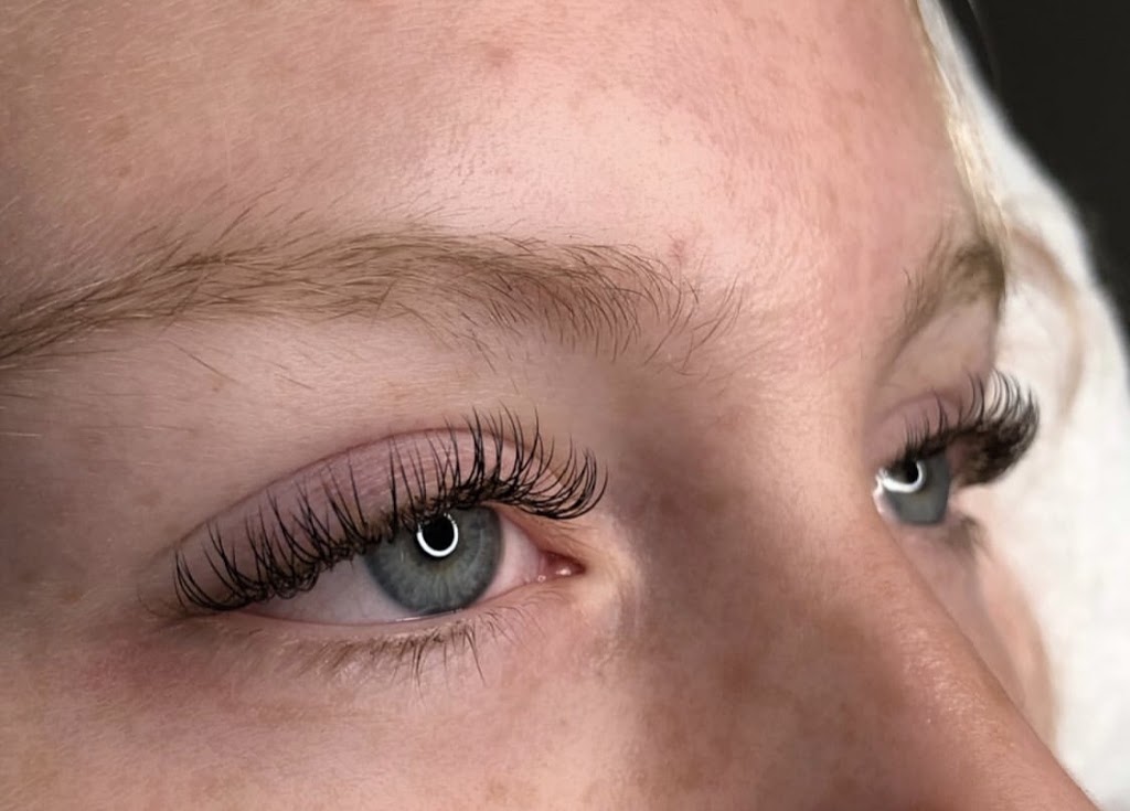 Forever Lash Co | Eyelash & Brow Services Alliston | By Nikol | 45 Burke St, Alliston, ON L9R 0N7, Canada | Phone: (416) 893-2353