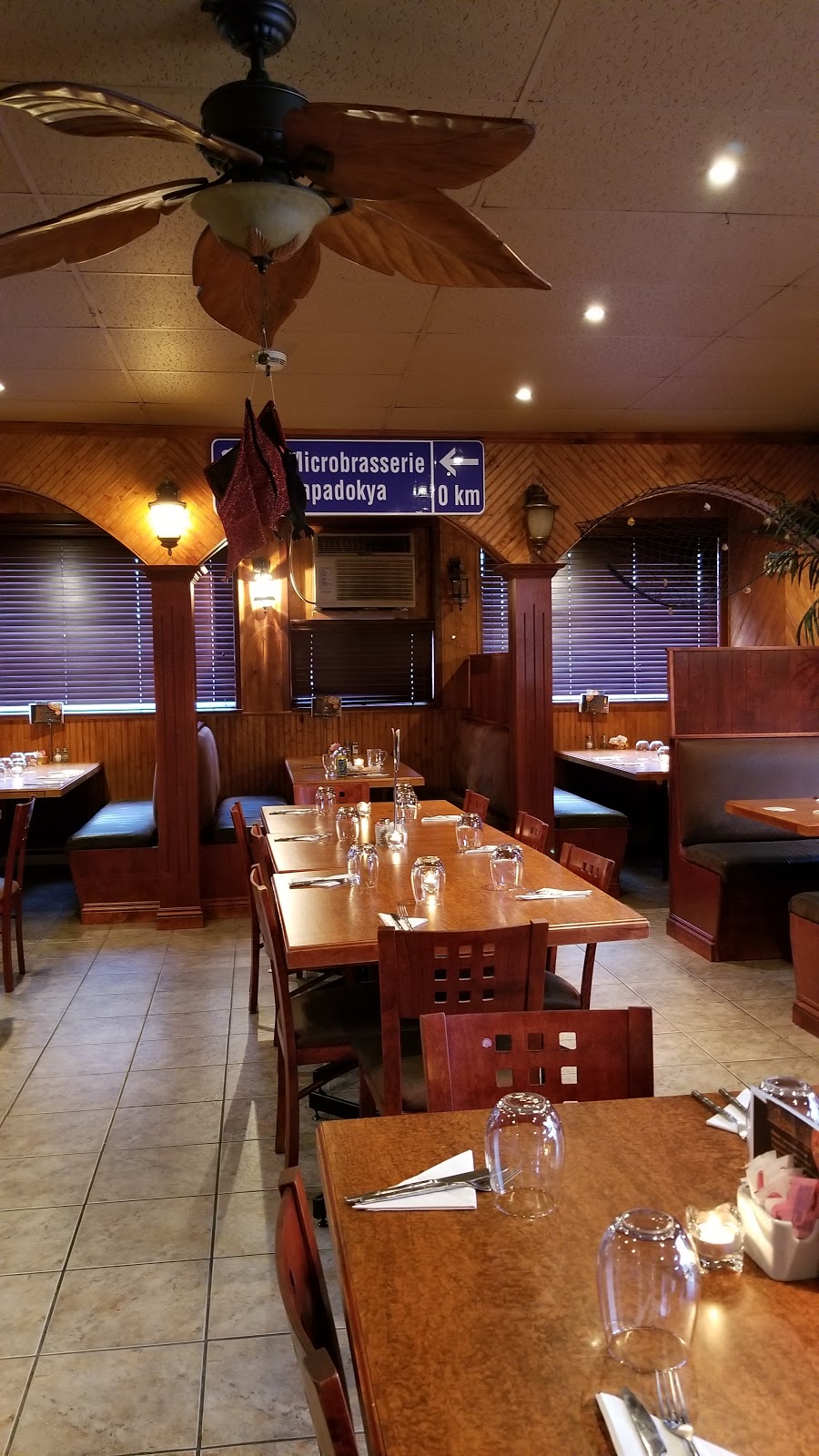 Micro-Brasserie Kapadokya | 1507 Avenue Saint-Louis, Plessisville, QC G6L 2M7, Canada | Phone: (819) 362-9362