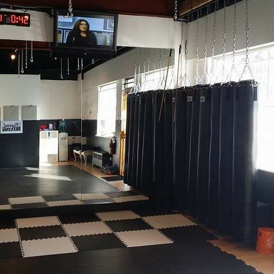 Beyond Boxing | 5552 Hastings St, Burnaby, BC V5B 1R3, Canada | Phone: (604) 809-5527