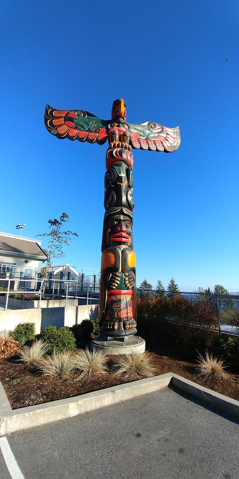 Mulgrave School | 2330 Cypress Bowl Ln, West Vancouver, BC V7S 3H9, Canada | Phone: (604) 922-3223