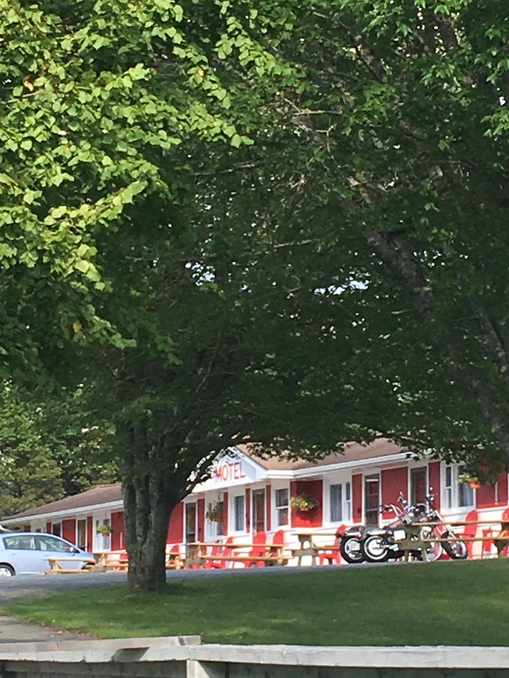 Webbers Lake Charlotte Motel | 11470 Main Road, Lake Charlotte, NS B0J 1Y0, Canada | Phone: (902) 440-6731